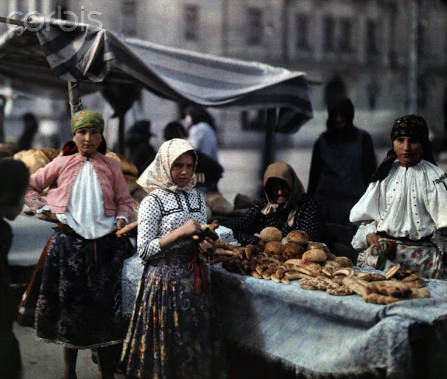 Beautiful+Color+Photos+of+Hungary+in+The+Early+of+1930s+(10).jpg