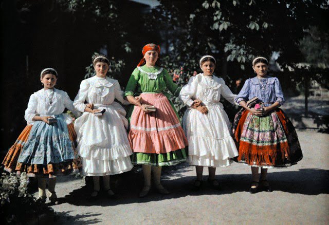 Beautiful+Color+Photos+of+Hungary+in+The+Early+of+1930s+(5).jpg