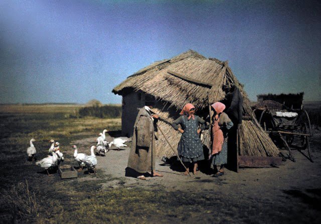 Beautiful+Color+Photos+of+Hungary+in+The+Early+of+1930s+(7).jpg