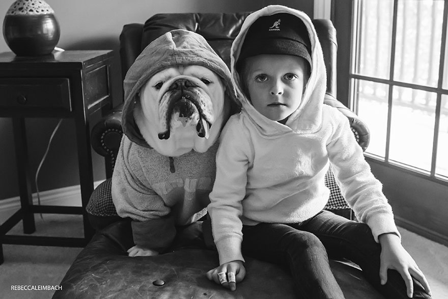 girl-english-bulldog-friendship-photography-lola-harper-rebecca-leimbach-4.jpg