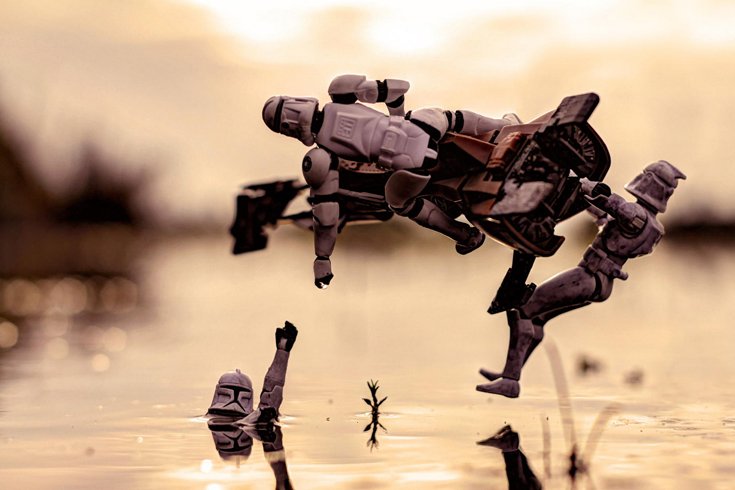 fstoppers-Zahir-Batin-star-wars-creative-toy-photography-h_0009_Layer-7.jpg