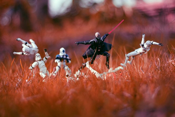 fstoppers-Zahir-Batin-star-wars-creative-toy-photography-h_0015_Layer-1.jpg