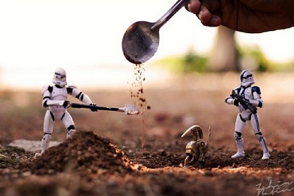 fstoppers-Zahir-Batin-star-wars-creative-toy-photography-m.jpg