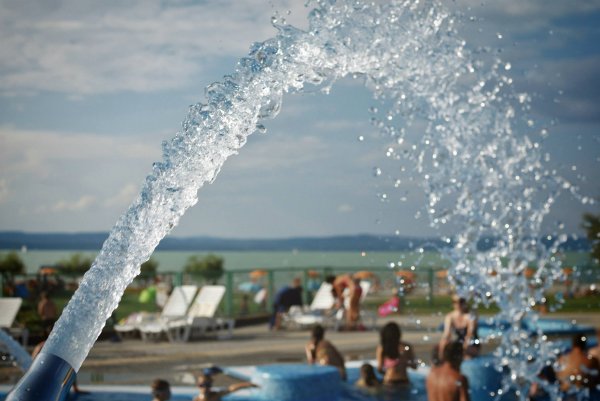 10541446_830149120338348_1660336950926643417_o