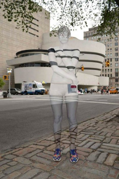 Tina-Merry-New-York-Body-Painting-1-600x900