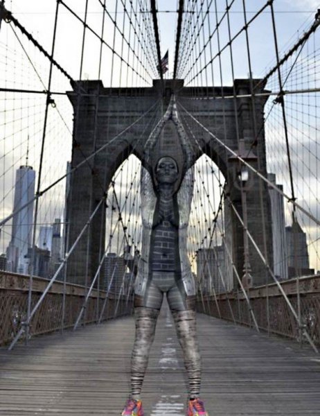 Tina-Merry-New-York-Body-Painting-3-600x779