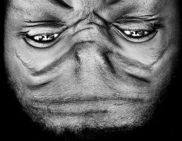upside-down-portraits-alienation-anelia-loubser-121