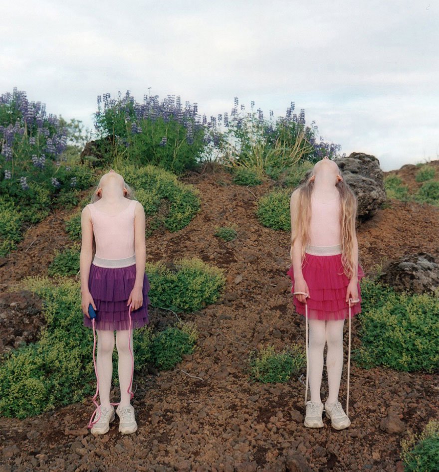 identical-twins-erna-hrefna-photography-iceland-ariko-inaoka-15