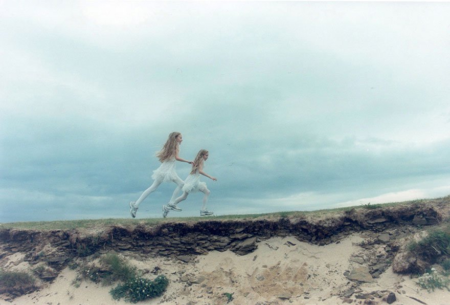 identical-twins-erna-hrefna-photography-iceland-ariko-inaoka-8